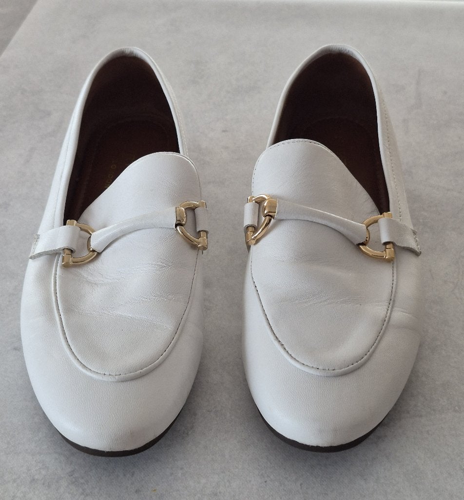 Nog nieuwe schoenen Kurt Geiger - soepel leer - maat 38, Kleding | Dames, Schoenen met lage hakken, Wit, Nieuw, Ophalen of Verzenden