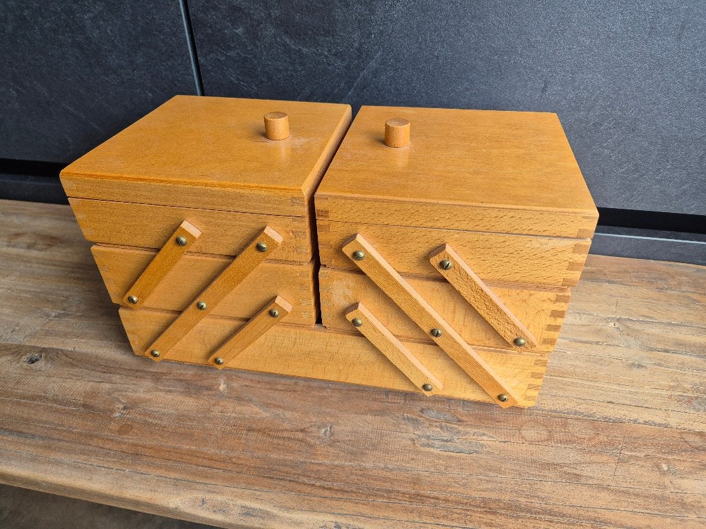 Brocante houten naaidoos, Ophalen of Verzenden