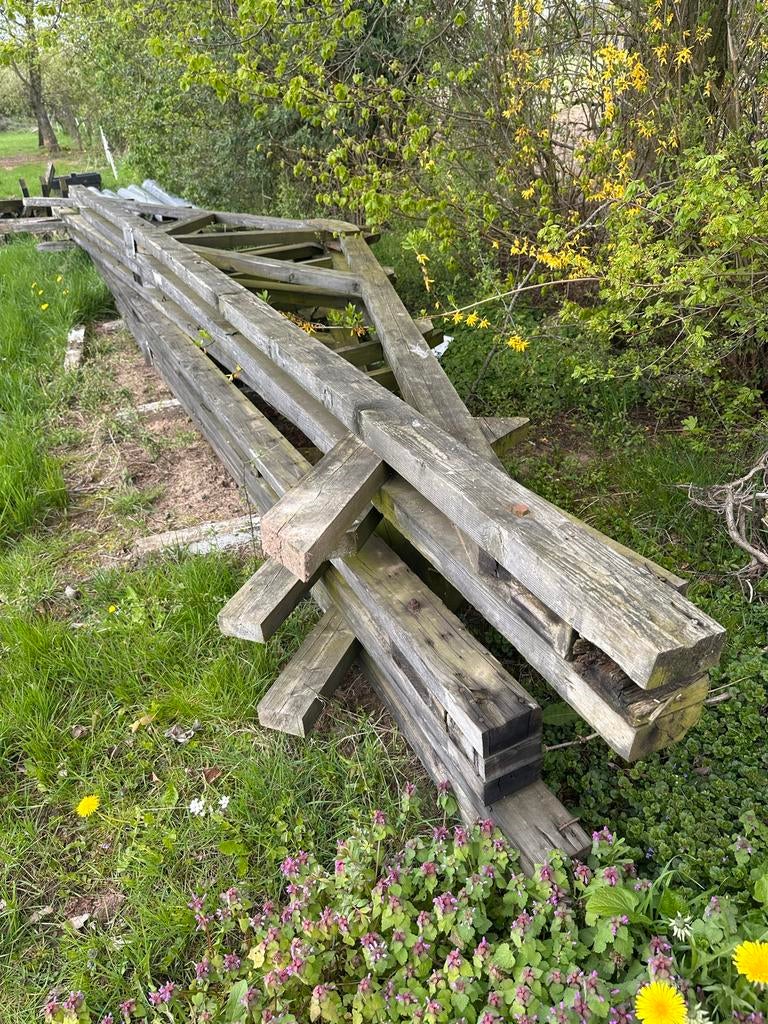 4 gebruikte houten spanten van 7 meter breed, Doe-het-zelf en Verbouw, Hout en Planken, Ophalen, Gebruikt, 300 cm of meer, Balk