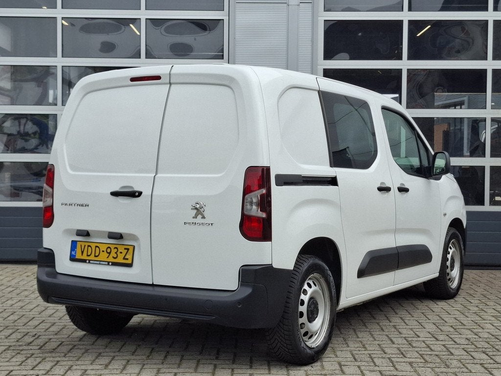 Peugeot Partner 1.5 BlueHDI Premium | Navigatie | Cruise Con, 1350 kg, Stof, Gebruikt, 4 cilinders