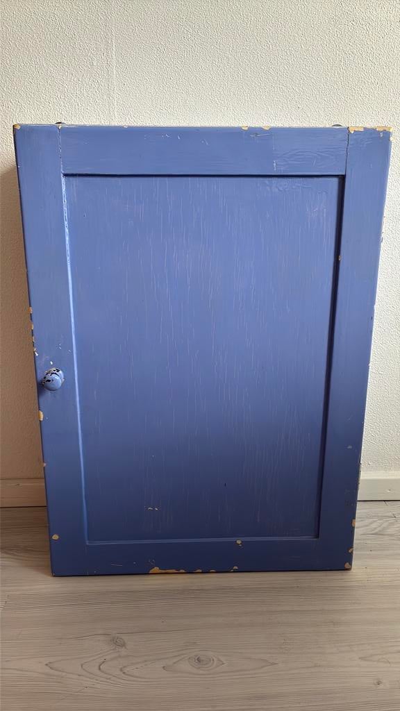 Vintage wandkastje in lila/paars/blauw, Huis en Inrichting, Kasten | Overige, Ophalen of Verzenden, Gebruikt