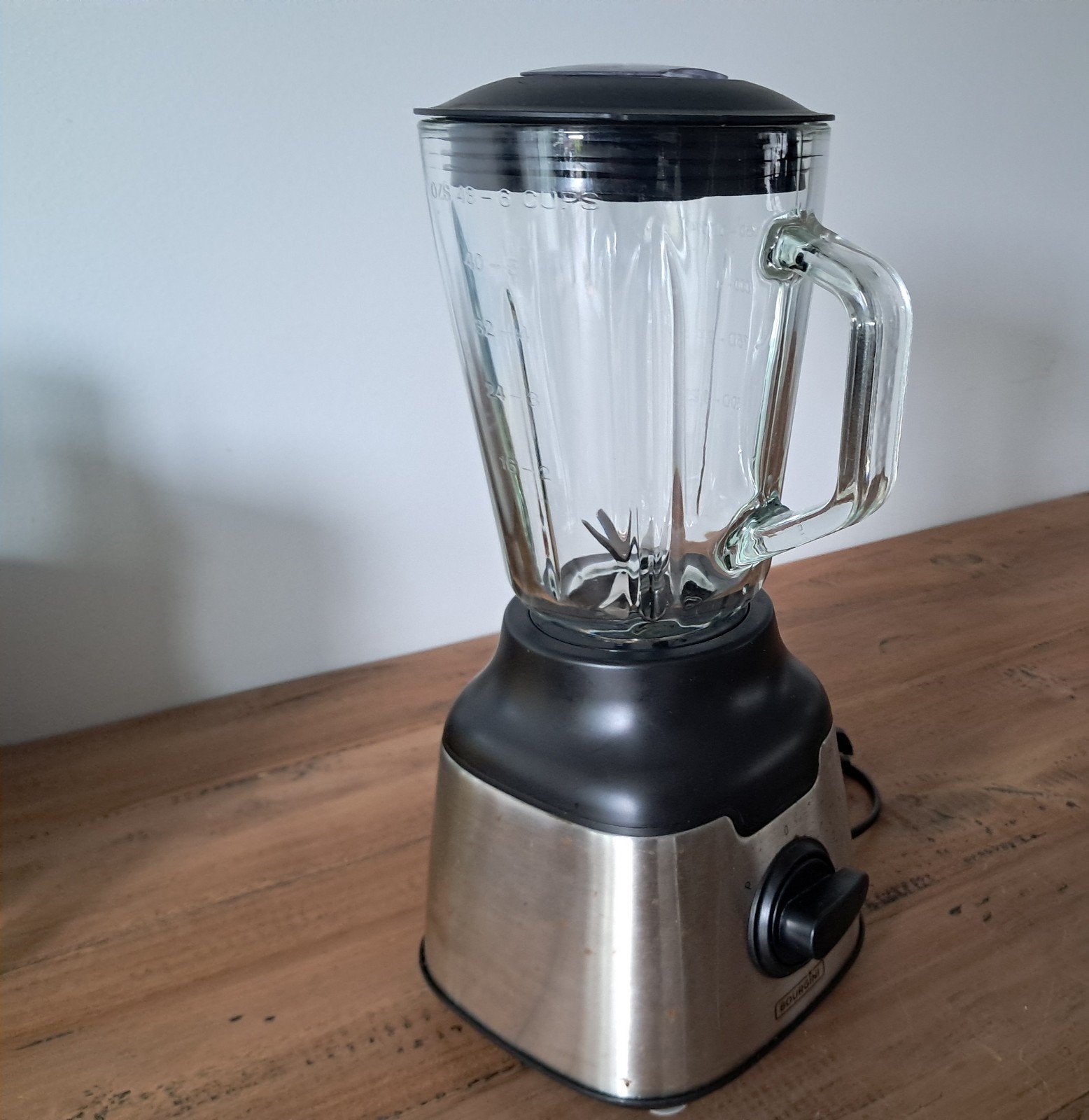 Multifunctionele blender met glazen kan 1,5 liter – €25, Ophalen, Gebruikt, Blender