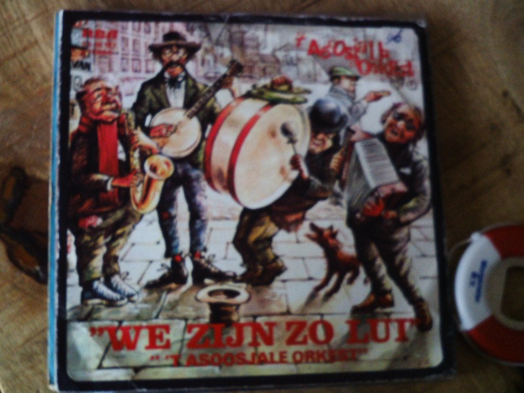 't asoosjale orkest -- we zijn zo lui 16o, 7 inch, Ophalen of Verzenden, Zo goed als nieuw, Beschermende buitenhoes