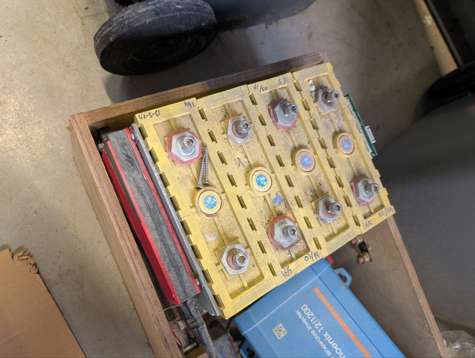 4 Winston cellen 160Ah - 3 goed, 1 defect, Ophalen