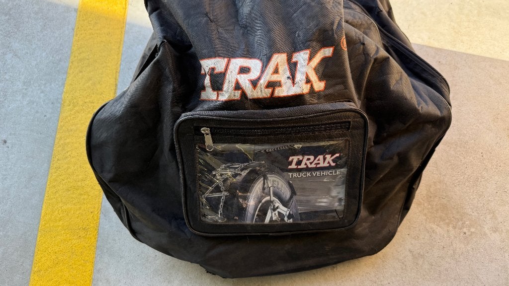 Trak Truck Vehicle Sneeuwkettingen, Auto diversen, Ophalen, Gebruikt
