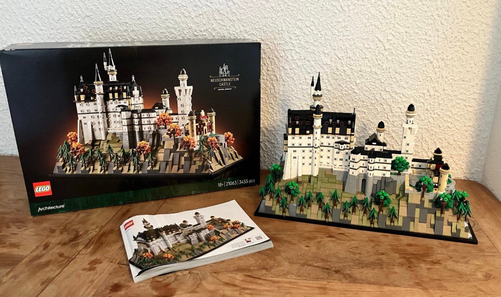 LEGO Architecture Neuschwanstein Castle 21063, Ophalen, Zo goed als nieuw
