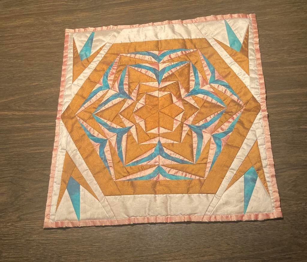 Decoratief Quilt Wandkleedje - Handgemaakt, Minder dan 50 cm, Gebruikt, Overige kleuren, Vierkant