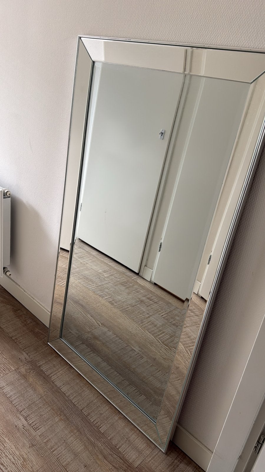 Grote spiegel met facetrand, Huis en Inrichting, Woonaccessoires | Spiegels, Ophalen of Verzenden, Zo goed als nieuw, 150 tot 200 cm