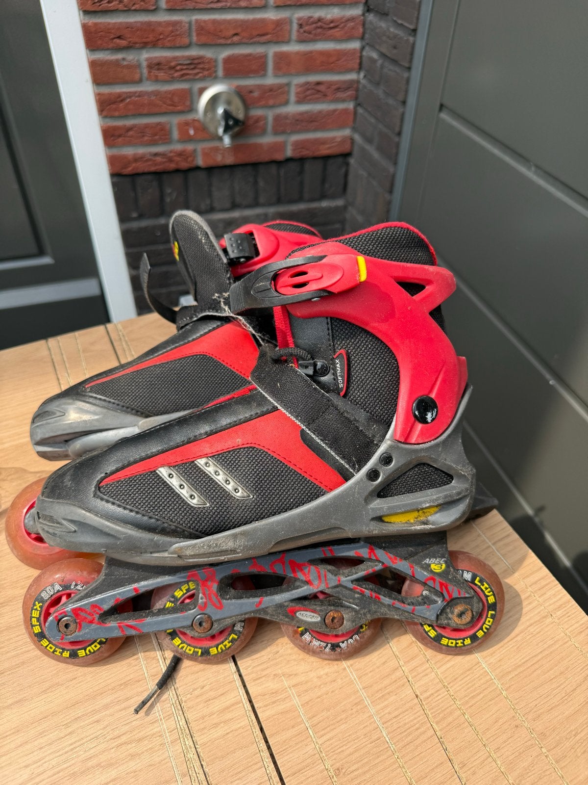 Skeelers/inline skates maat 36-40, rood/zwart, Sport en Fitness, Schaatsen, Ophalen of Verzenden, Gebruikt, Overige typen, Overige merken