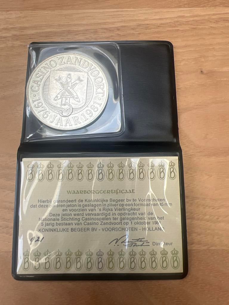 Herdenkingsmunt Holland Casino Zandvoort 5 jaar 1976-1981, Ophalen of Verzenden, Koningin Juliana, Overige waardes, Losse munt
