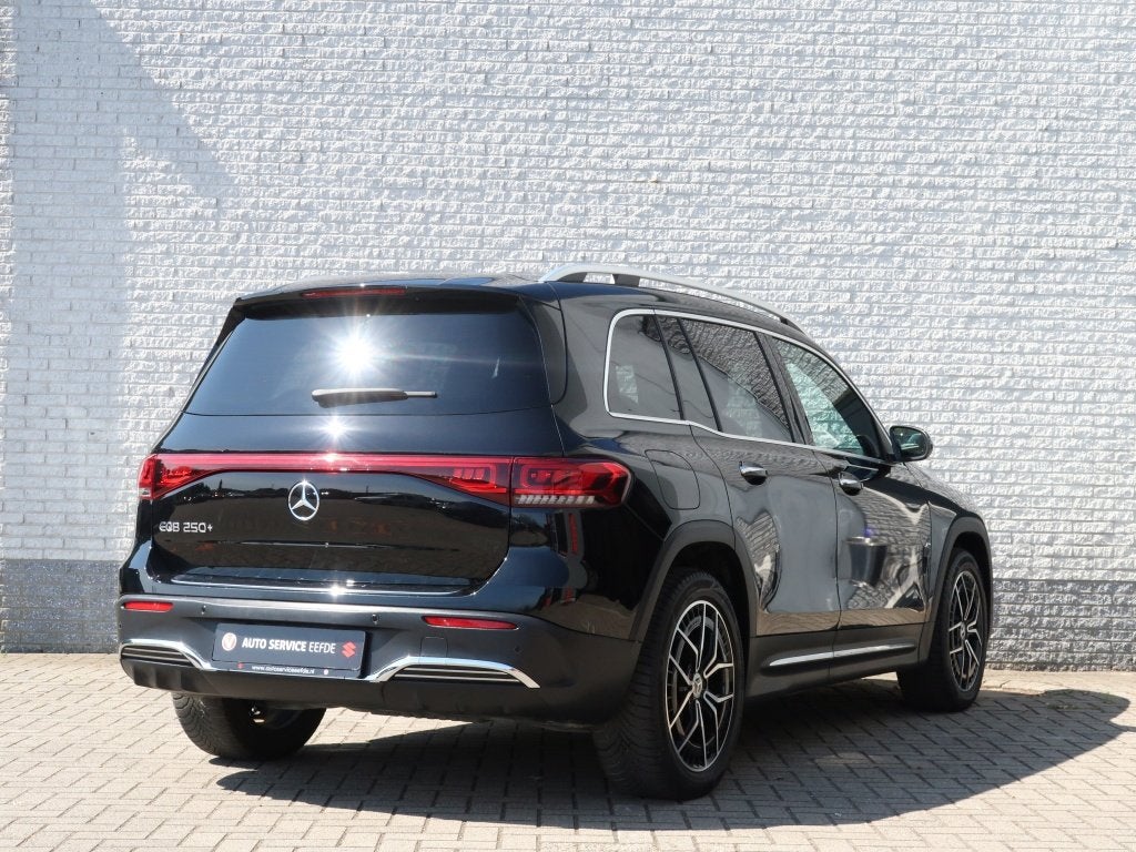 Mercedes-Benz EQB EQB 250+ AMG Line | Camera | Panoramadak |, 12 maanden, 0 cilinders, Gebruikt, 71 kWh