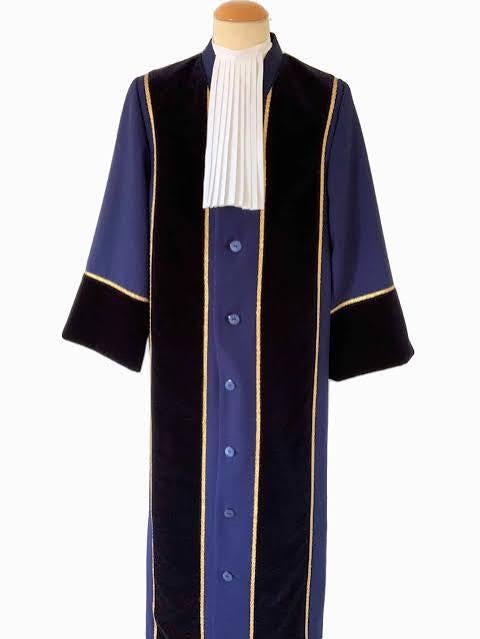 Op zoek naar een toga… wie kan mij heloen?, Kleding | Heren, Ophalen of Verzenden, Zo goed als nieuw, Trouwpak