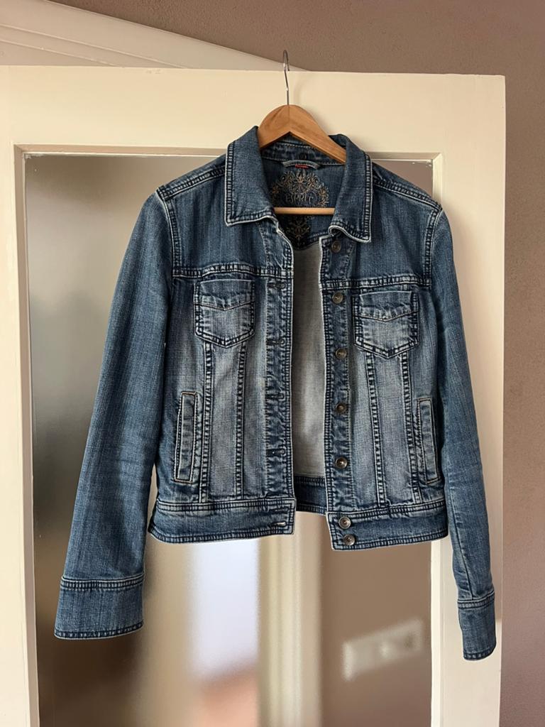 Spijkerjasje M Esprit - denim, Kleding | Dames, Jasjes, Kostuums en Pakken, Ophalen of Verzenden, Zo goed als nieuw, Blauw