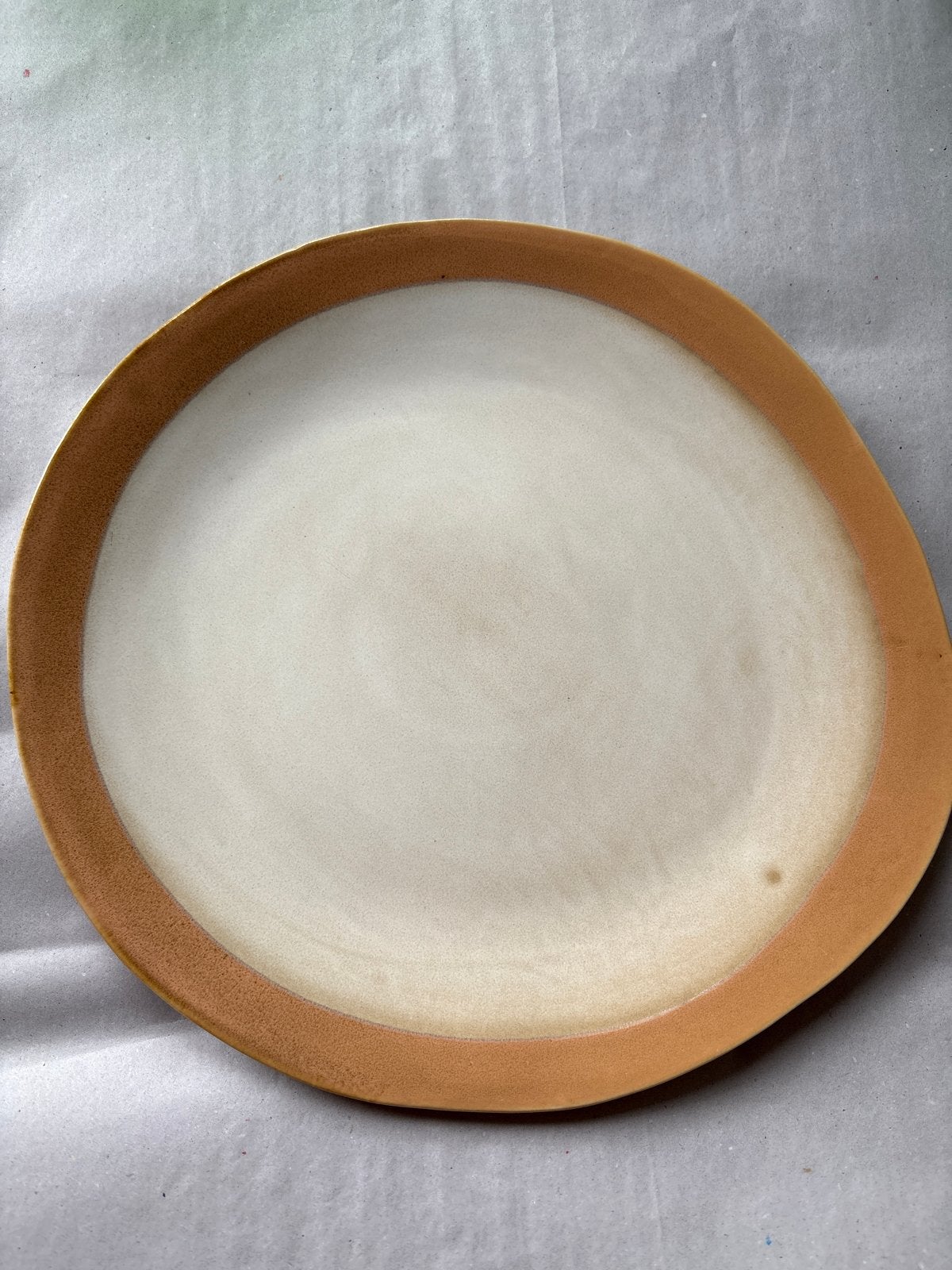 HK Living diner borden ,bruin/wit, 27 cm, Ophalen, Overige merken, Zo goed als nieuw, Bord(en)