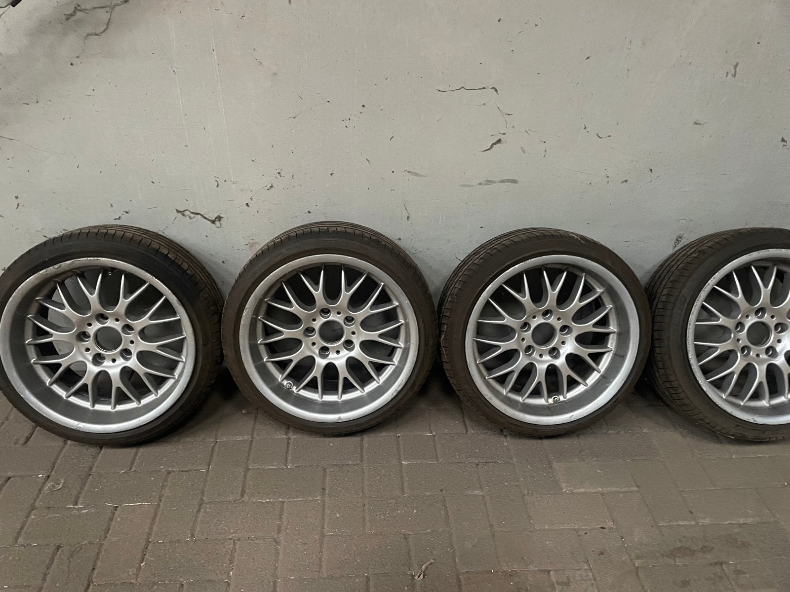 Rondell 0058 Velgen Set 17 inch met banden voor BMW, Ophalen, Gebruikt