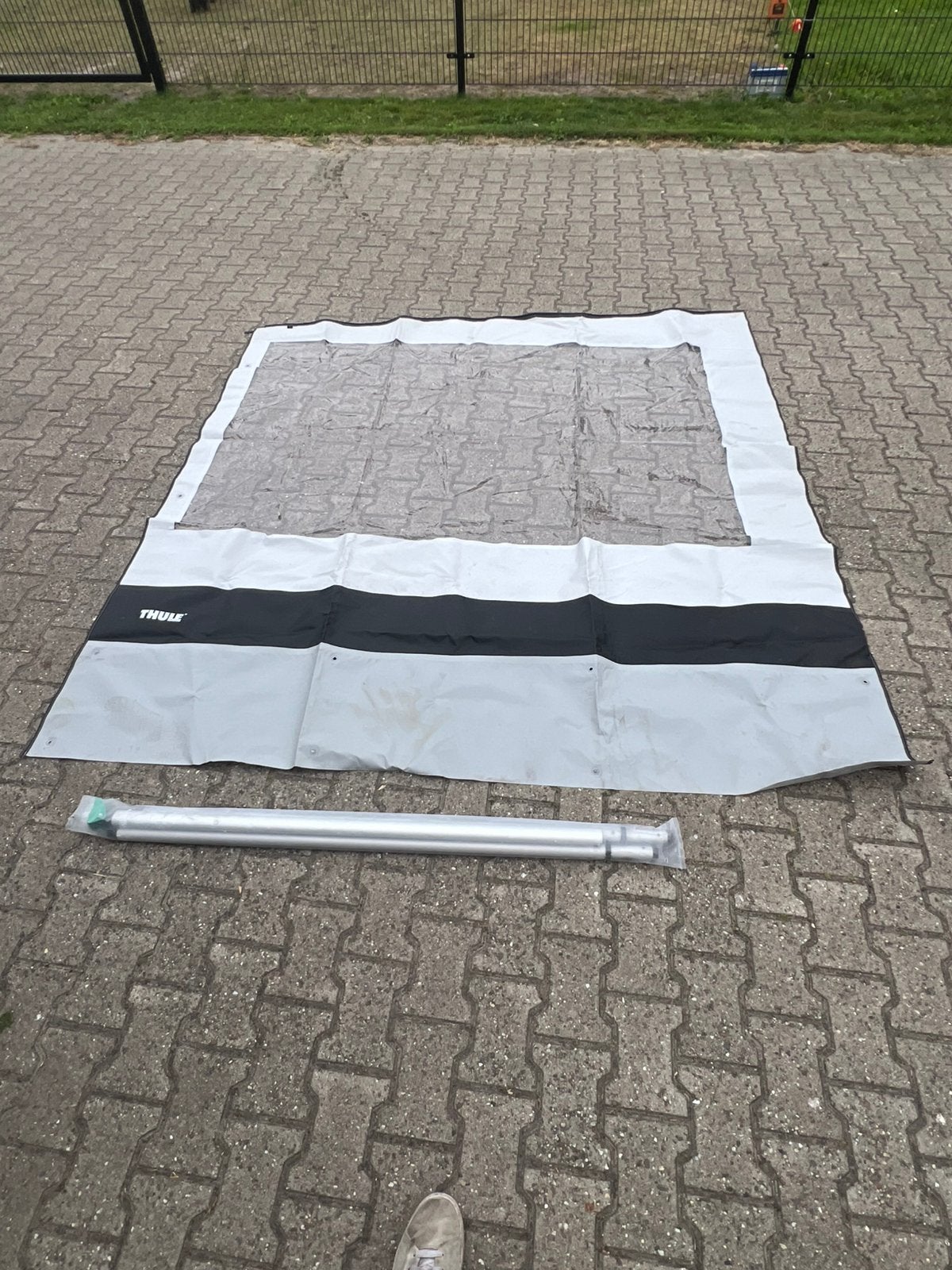 Thule zijwand 2x met rafters 1x270 1x250 225br, Ophalen of Verzenden, Zo goed als nieuw