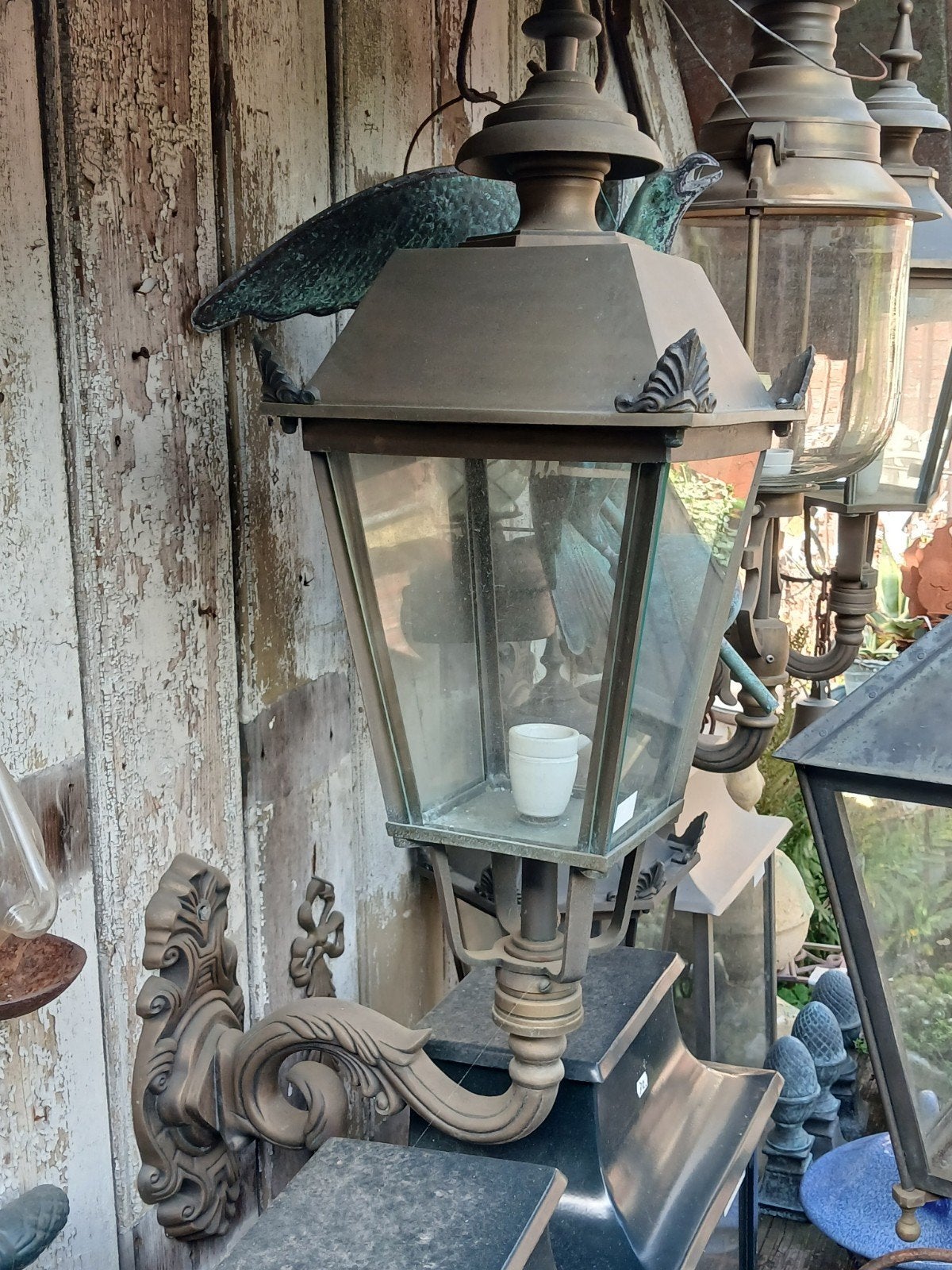 Antiek model Grote bronzen buitenlamp gevellamp vierkant, Ophalen