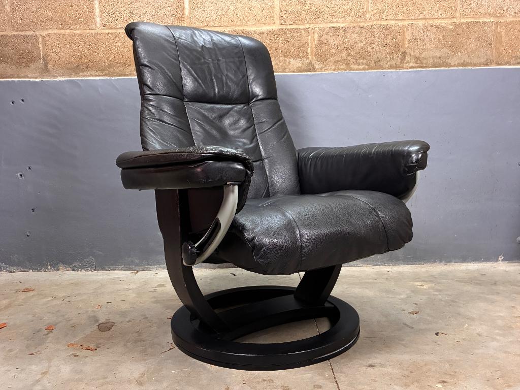 Leder zwart relax fauteuil stijl Ekornes Stressless, Ophalen, Gebruikt, 100 tot 125 cm, Recliner Ekornes Scandinavisch Vintage Stressless