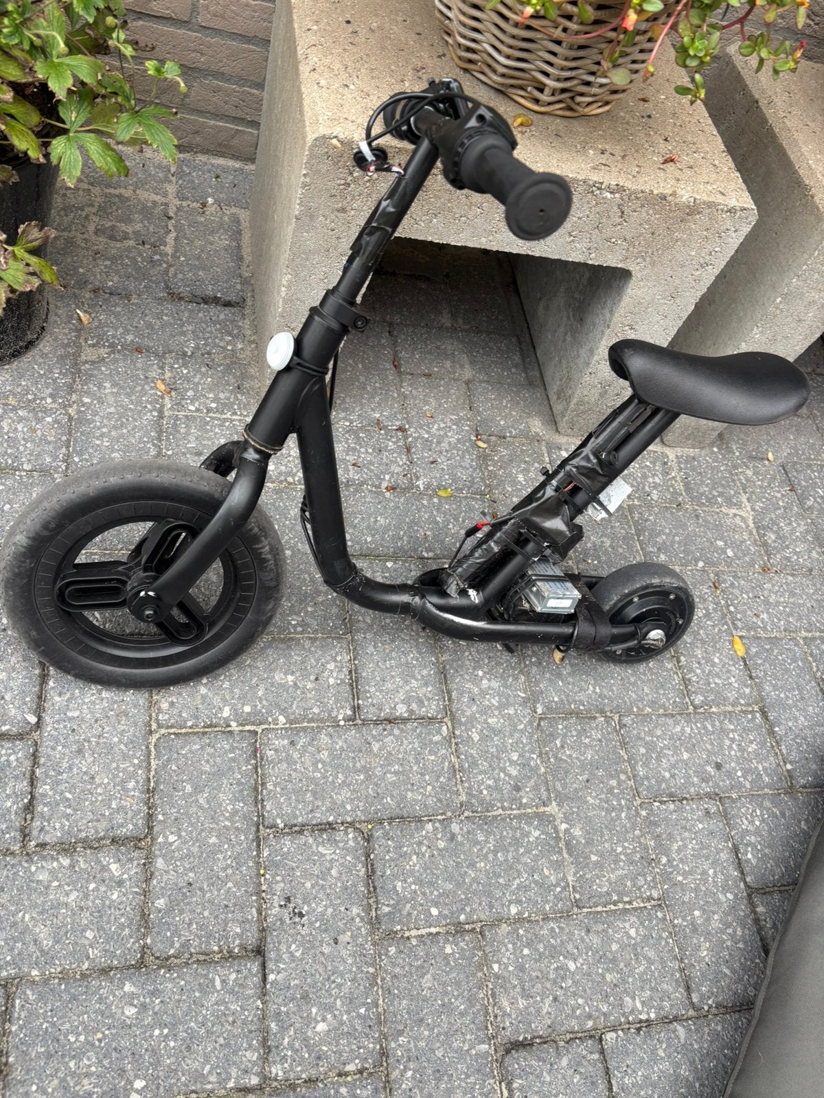 Mini mini surron heel klein fietsje, Fietsen en Brommers, Ophalen of Verzenden, Zo goed als nieuw, Gewone step
