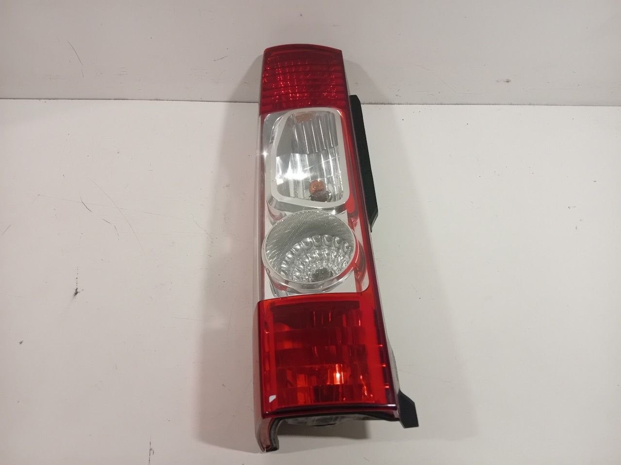 Achterlicht links buiten Peugeot Boxer, Auto-onderdelen, Verlichting, Onderdelen@venauto.nl, Van der Ven Autorecycling B.V., Gebruikt