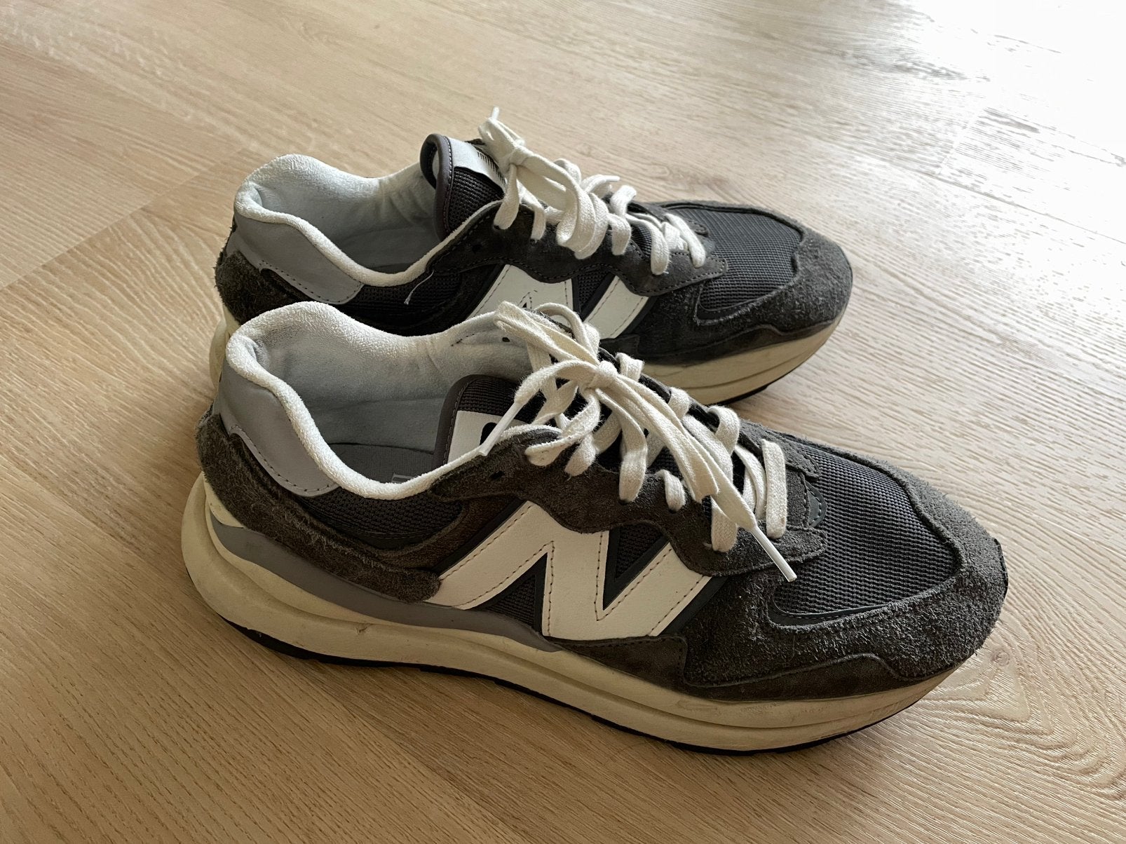 New Balance 57/40 Magnet Sea Salt, maat 44, Overige kleuren, Ophalen of Verzenden, Sneakers of Gympen, Gedragen