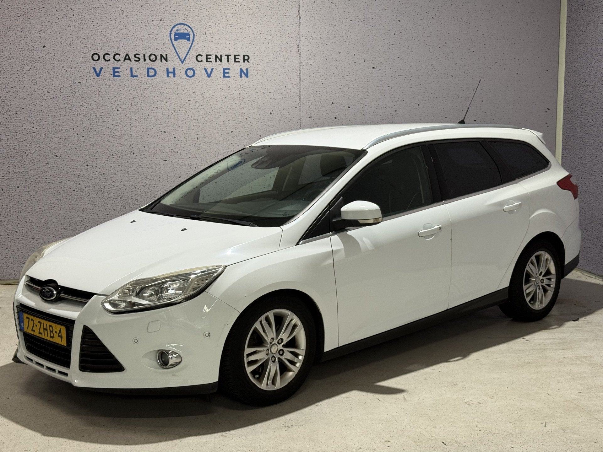 Ford FOCUS Wagon 1.6 TDCI ECOnetic Lease Titanium // LEDER /, Auto's, Ford, Euro 5, Gebruikt, Zwart, 4 cilinders