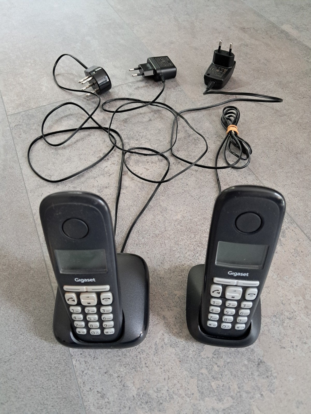 Gigaset A2202H draadloze DECT telefoons (set van 2), Ophalen of Verzenden, Gebruikt, 2 handsets