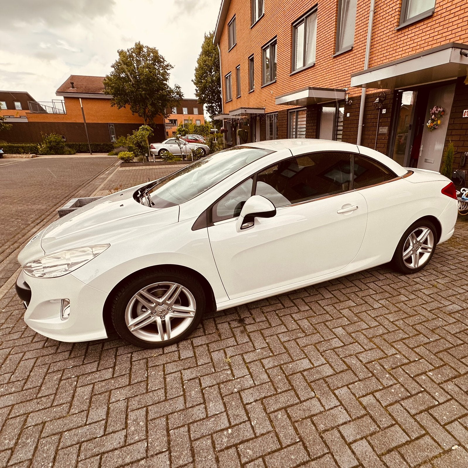 Peugeot 308 1.6 VTI CC 2009 Wit parelmoer, Auto's, Peugeot, Voorwielaandrijving, Stof, 4 cilinders, Cabriolet