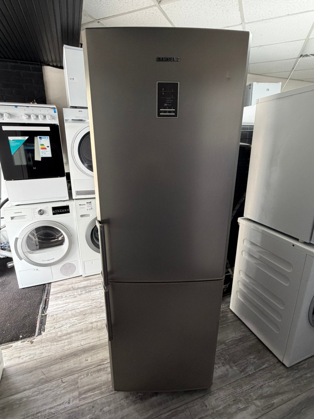 Samsung RL34HGVG vrijstaande koel-vriescombinatie Gebruikt, 200 liter of meer, 60 cm of meer, Met aparte vriezer, Zo goed als nieuw