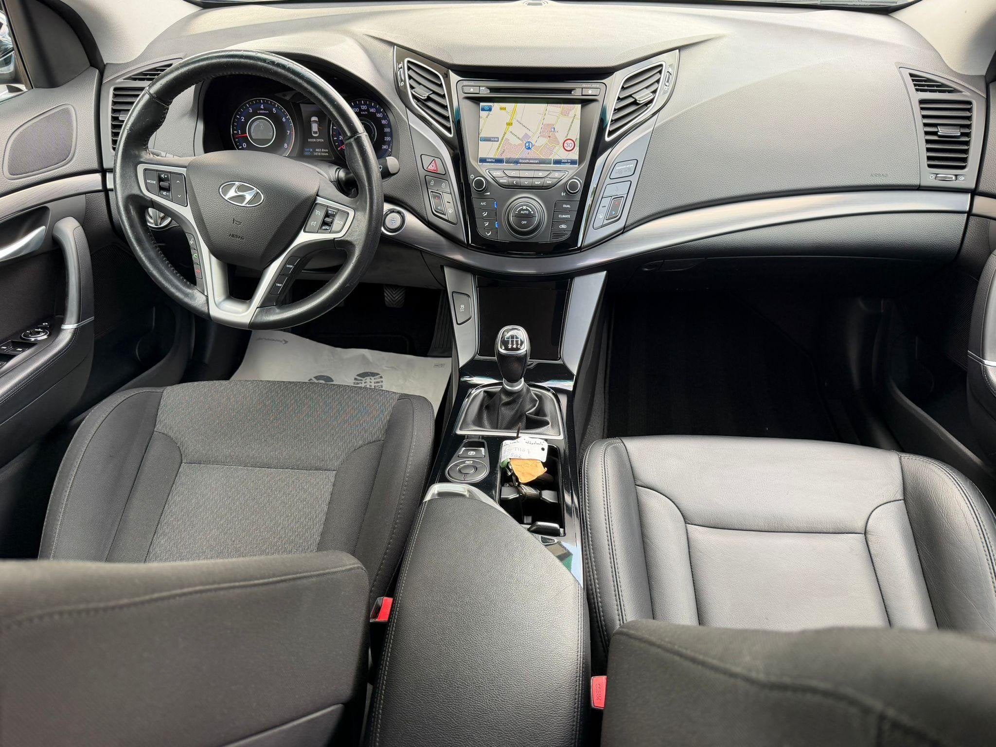 Hyundai i40 1.6 GDI Blue Business Edition LEDER | AIRCO/ECC, Auto's, Hyundai, Voorwielaandrijving, Euro 5, Gebruikt, 1591 cc