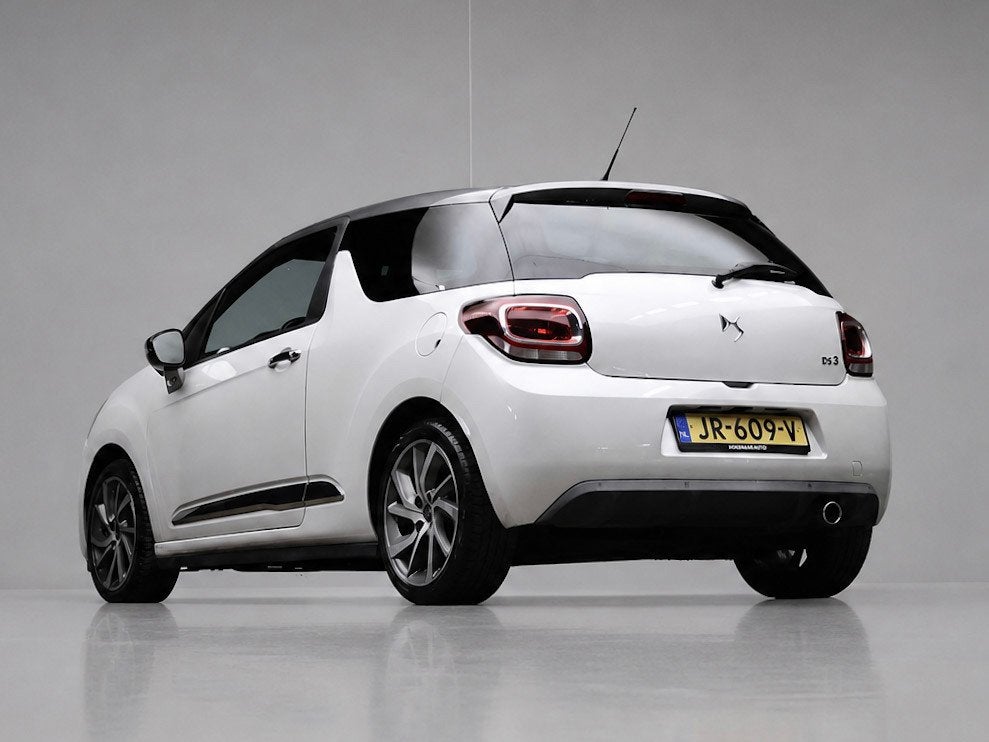 DS 3 1.2 PureTech Business Sport NIEUWE DISTRIBUTIE (NAVI,PD, Auto's, Gebruikt, Euro 6, 1199 cc, Origineel Nederlands