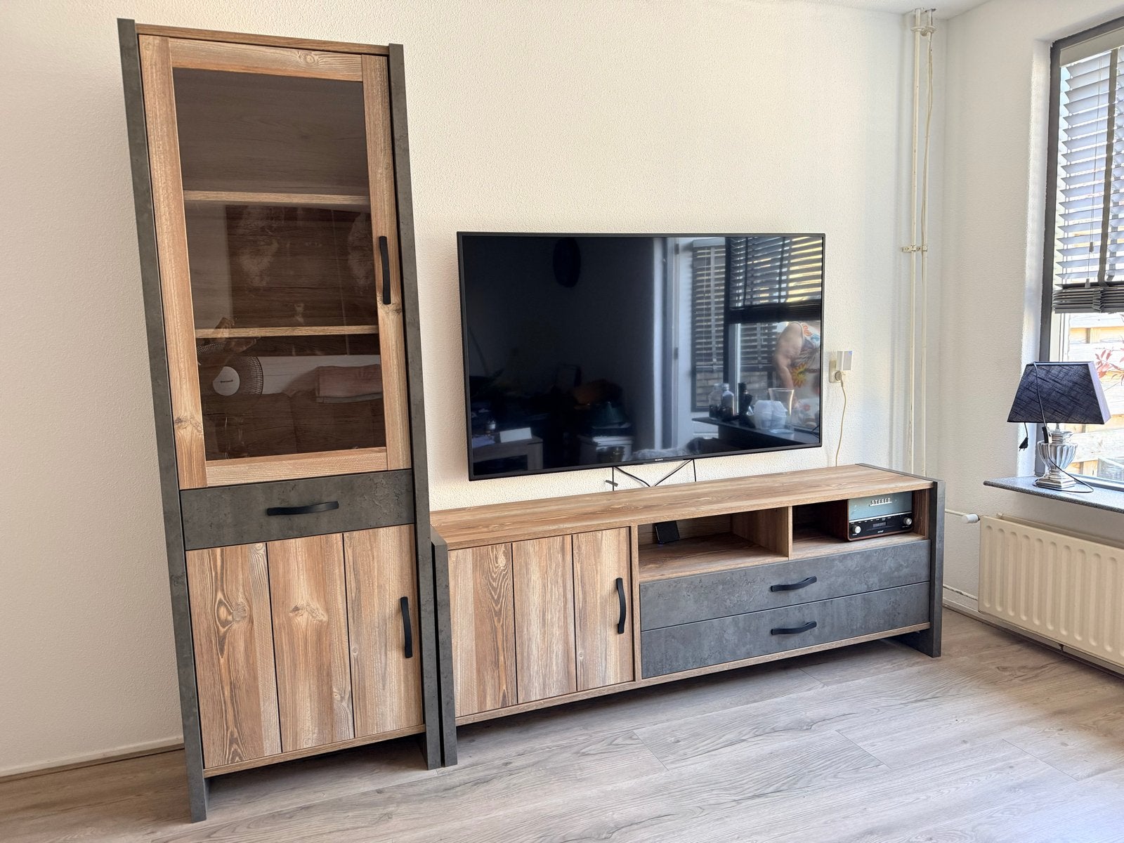 Complete Woonkamerset: Vitrinekast, TV-meubel, Salontafel E, Ophalen, 200 cm of meer, 150 tot 200 cm, Zo goed als nieuw