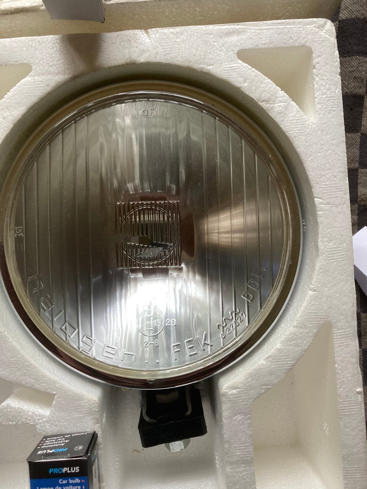 Oldtimer 2 verstralers en 2 mistlampen merk FEK en 15 cm ., Ophalen of Verzenden, Nieuw