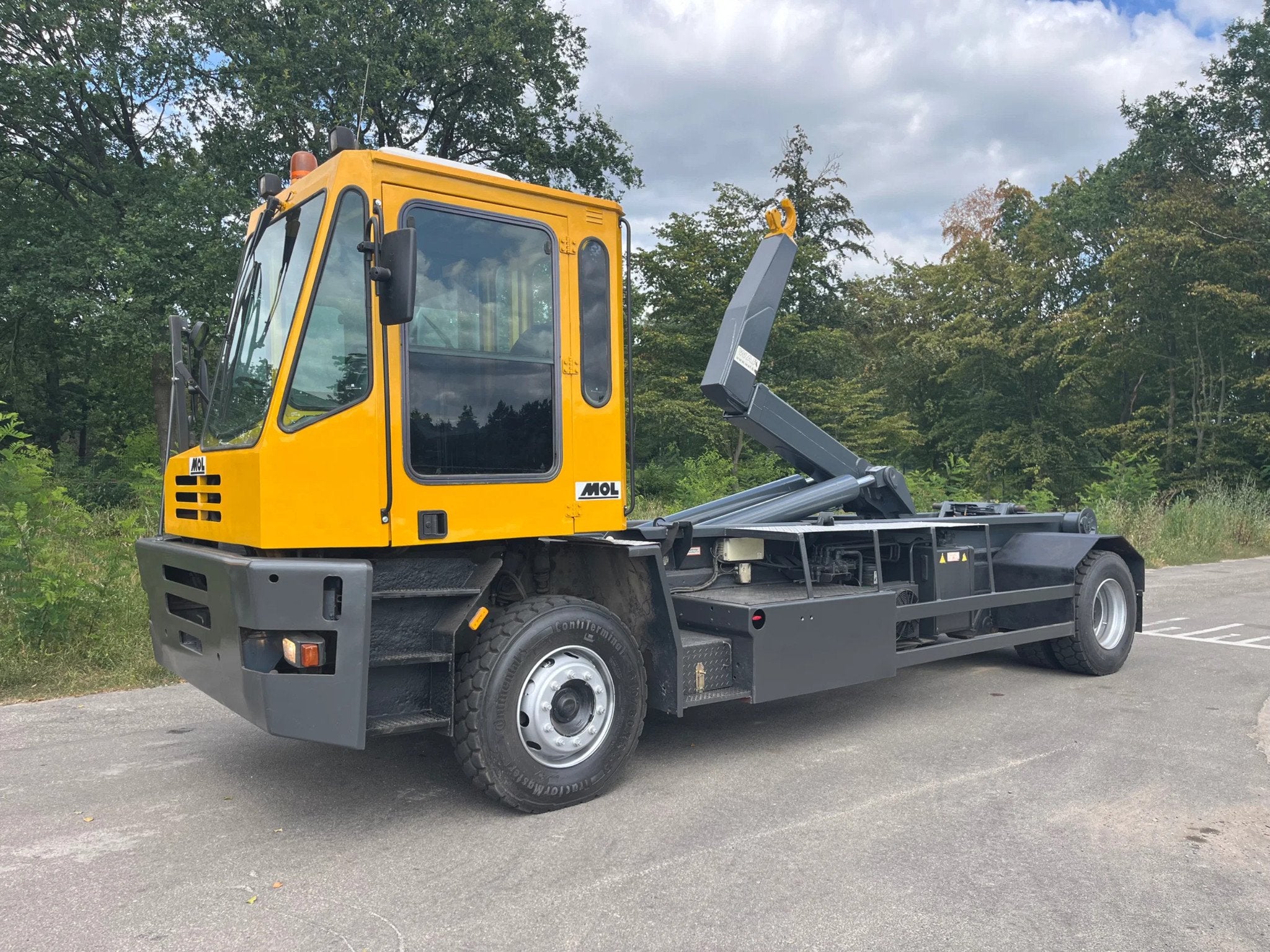 MOL CT200/4x2 Mol/Terberg Haakarm Carrier 35 ton opbouw VDL, Auto's, Vrachtwagens, Geel, Diesel, Te koop, BTW verrekenbaar