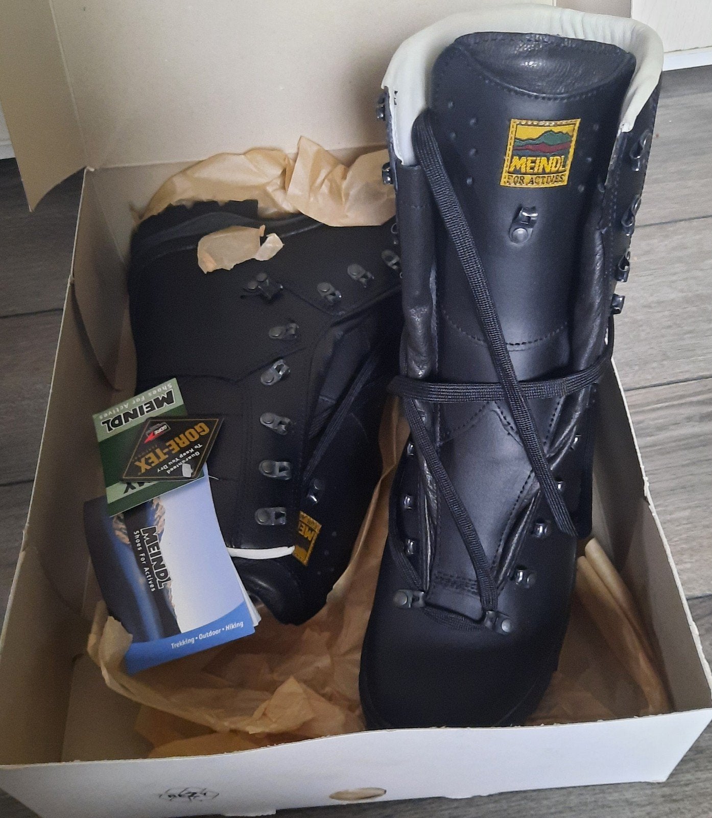 Mil.laars, zwart Meindl Army Pro, Ophalen, Nieuw, Wandelschoenen of Bergschoenen