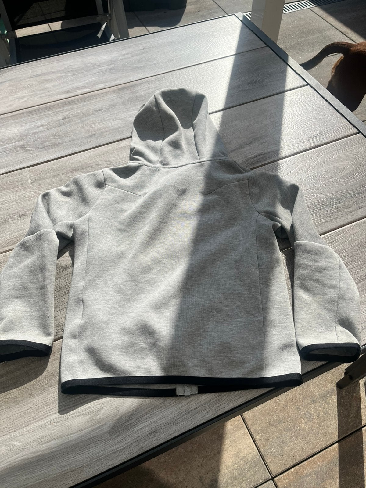 Grijs Nike Tech vest, Kinderen en Baby's, Kinderkleding | Maat 128, Ophalen of Verzenden, Zo goed als nieuw, Jongen of Meisje