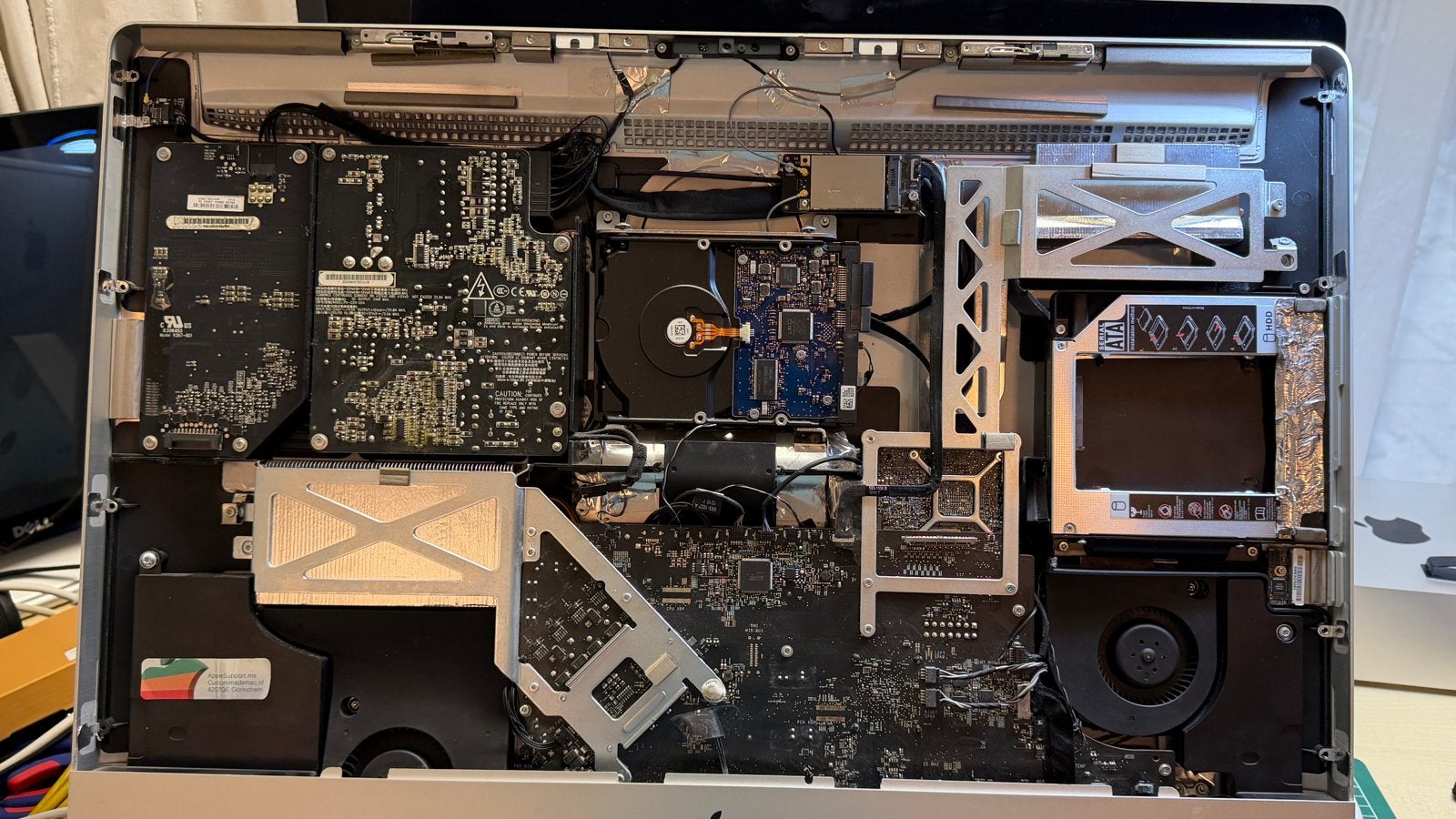 iMac 27" uit 2010/ 2015 voor onderdelen (CPU i7/ i5 werkend), Computers en Software, Apple Desktops, 1111AA, HDD en SSD, 2 tot 3 Ghz