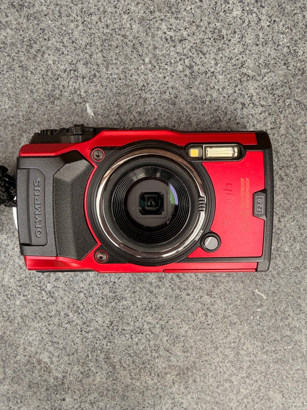 Olympus Tough TG-6 onderwatercamera met huis en flitsers, Meer dan 40 meter, Compactcamera, Olympus, Zo goed als nieuw