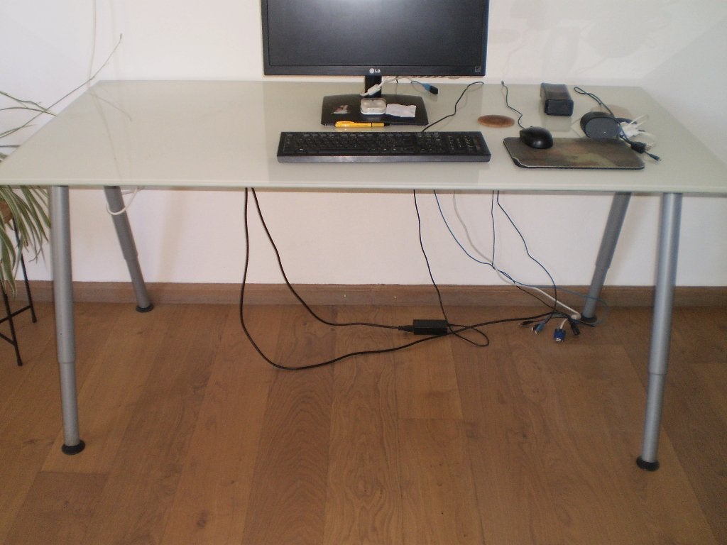 Bureau, 160 cm, Gebruikt, In hoogte verstelbaar, IKEA