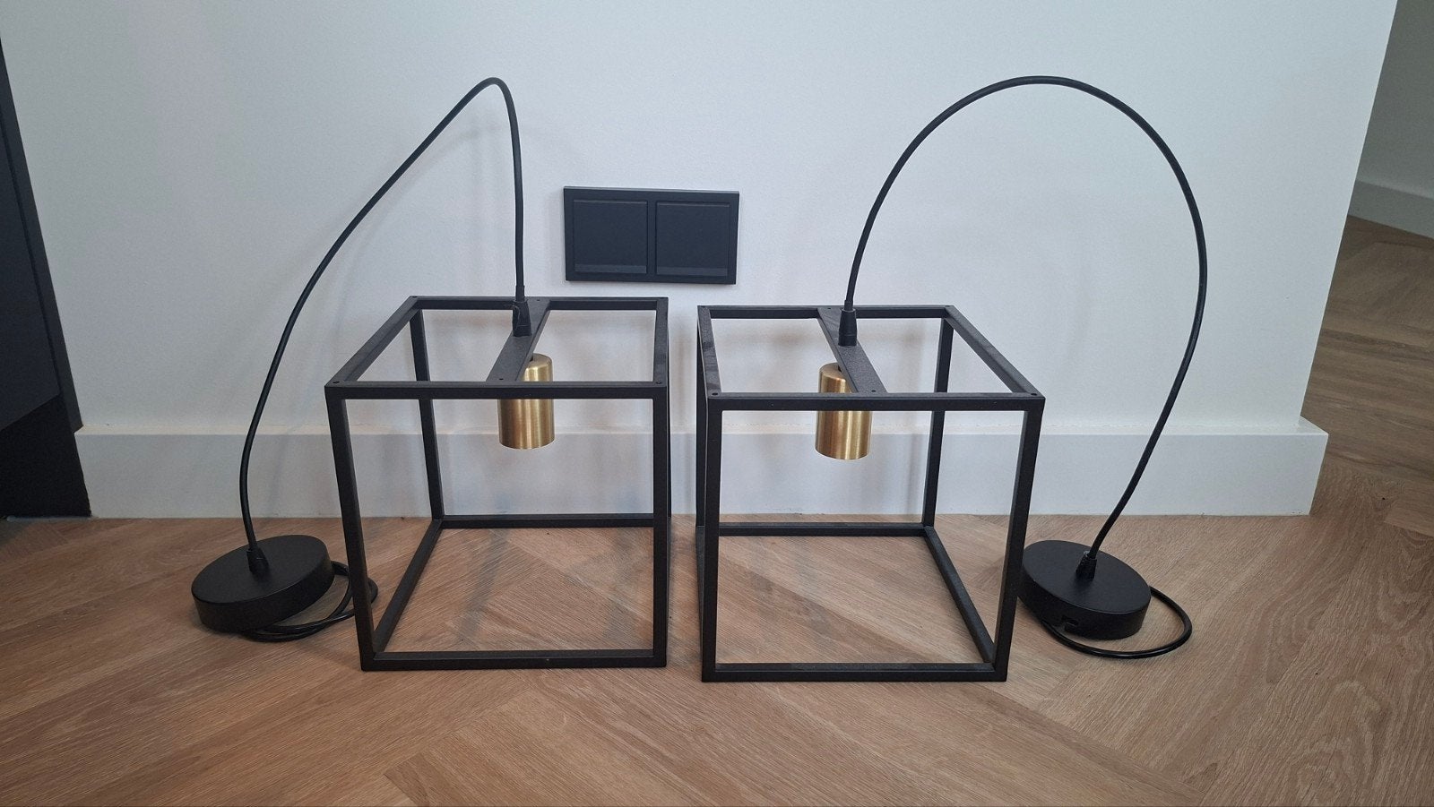 Set van 6 Zwarte Industriële Kubus Plafondlampen, Gebruikt, Zwart, Industrieel, Lucide