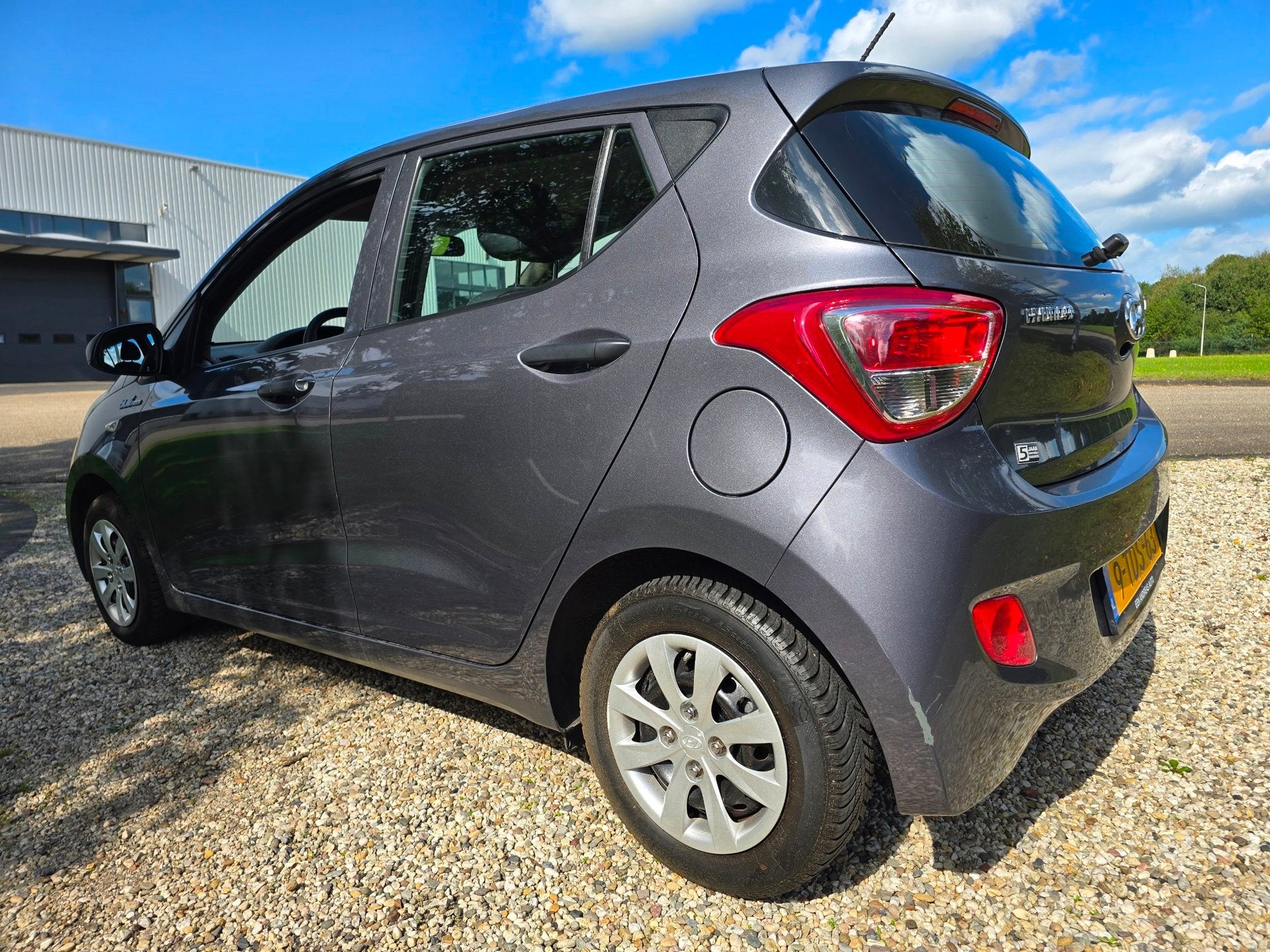 Hyundai I10 1.0i i-Drive 5-deurs *apk:09-2027* AIRCO, Auto's, Voorwielaandrijving, Euro 5, Gebruikt, 31 €/maand
