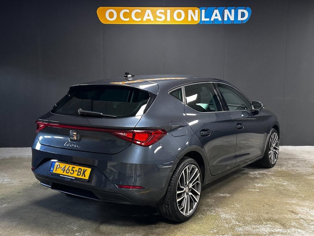 Seat Leon ST 1.5 TSI Ultimate Edition|LED|NAVI|ACC|STOELV|ST, Stof, 4 cilinders, Automatische klimaatregeling, 49 €/maand