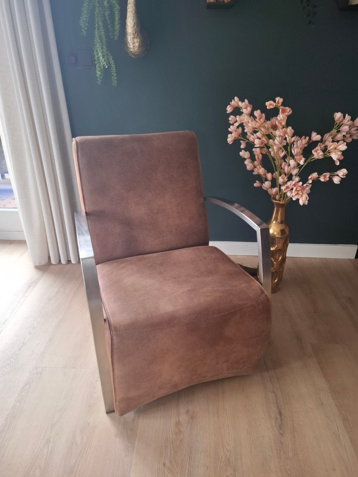 Bruine suede stoffen fauteuil van Pronto, Ophalen, Minder dan 75 cm, Zo goed als nieuw, Stof