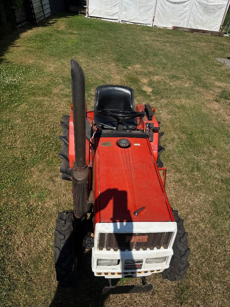 tractor yanmar 4x4 type F13D met trekhaak, Ophalen