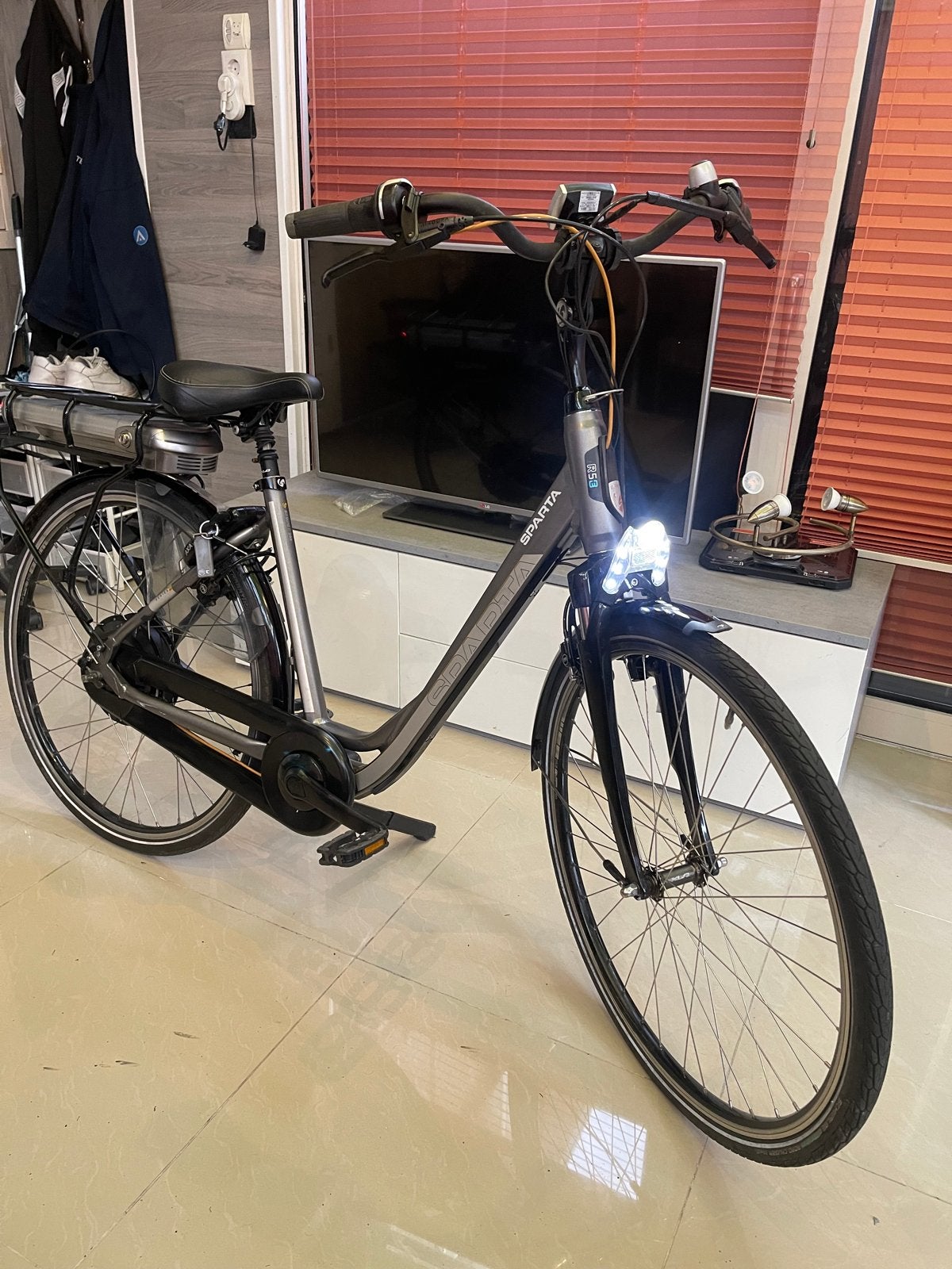 Nette Sparta e-bike R5e elektrische damesfiets, Fietsen en Brommers, Ophalen, Sparta, Zo goed als nieuw, 47 tot 51 cm