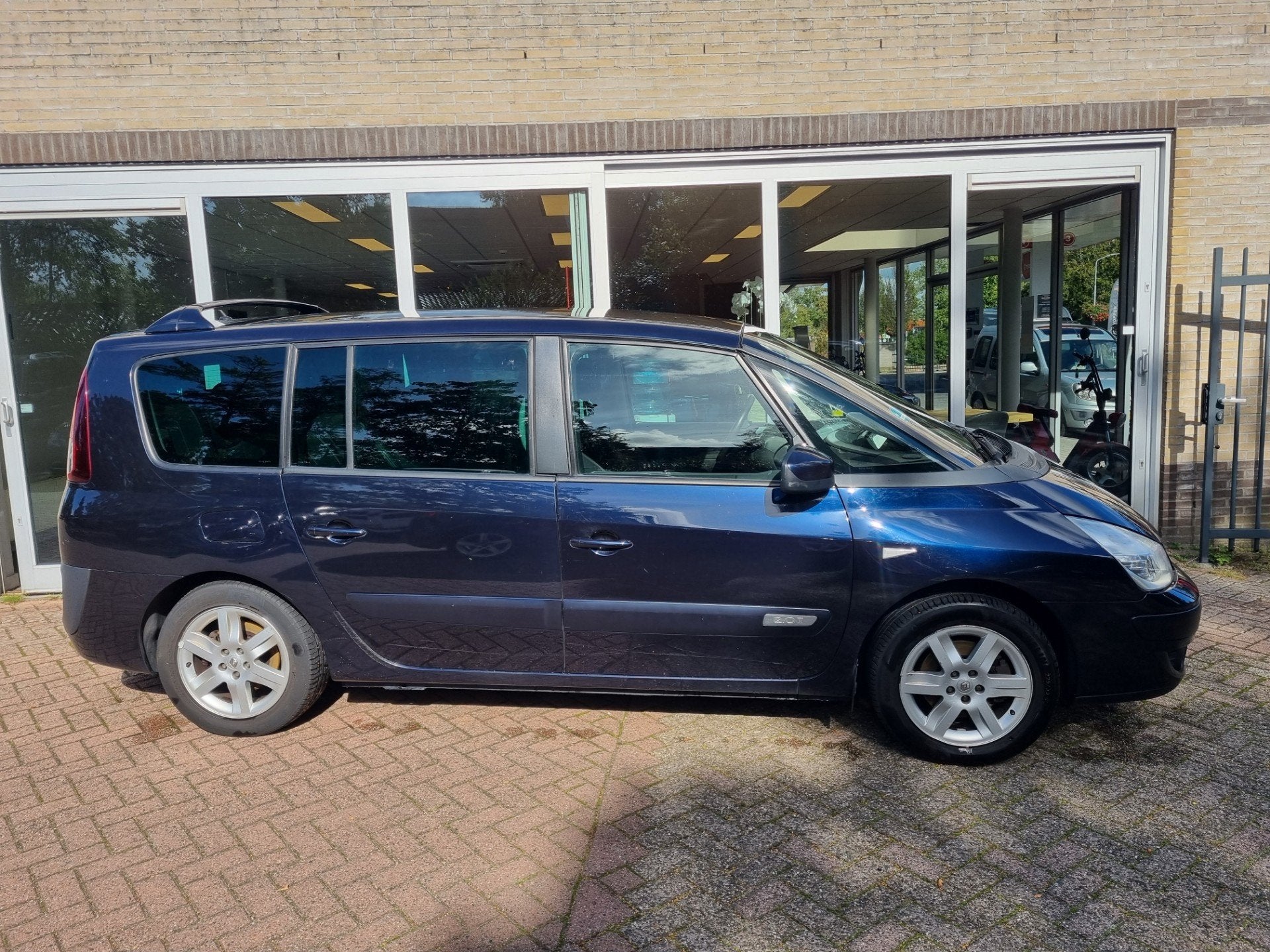 Renault Grand Espace 2.0T Celsium 7 persoons, trekhaak, Auto's, Voorwielaandrijving, 1998 cc, Gebruikt, 2000 kg