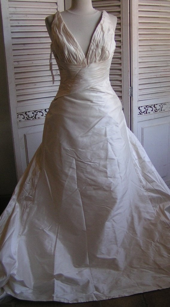 nieuwe zijden trouwjurk maat 38 nr ZZ 1121, Trouwjurk, Wit, Nieuw, W1 White One