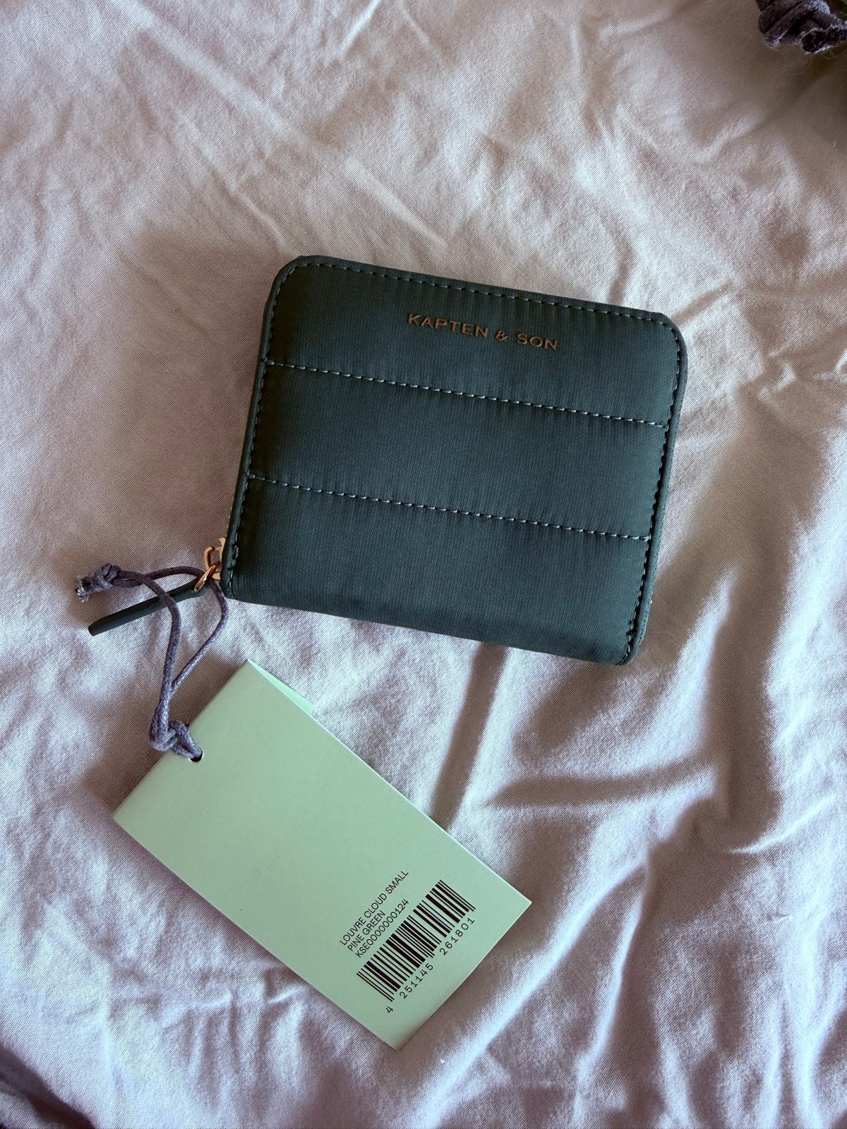 Nieuwe Kapten & Son Louvre Cloud Small Pine Green portemonne, Ophalen of Verzenden, Nieuw, Groen, Overige merken
