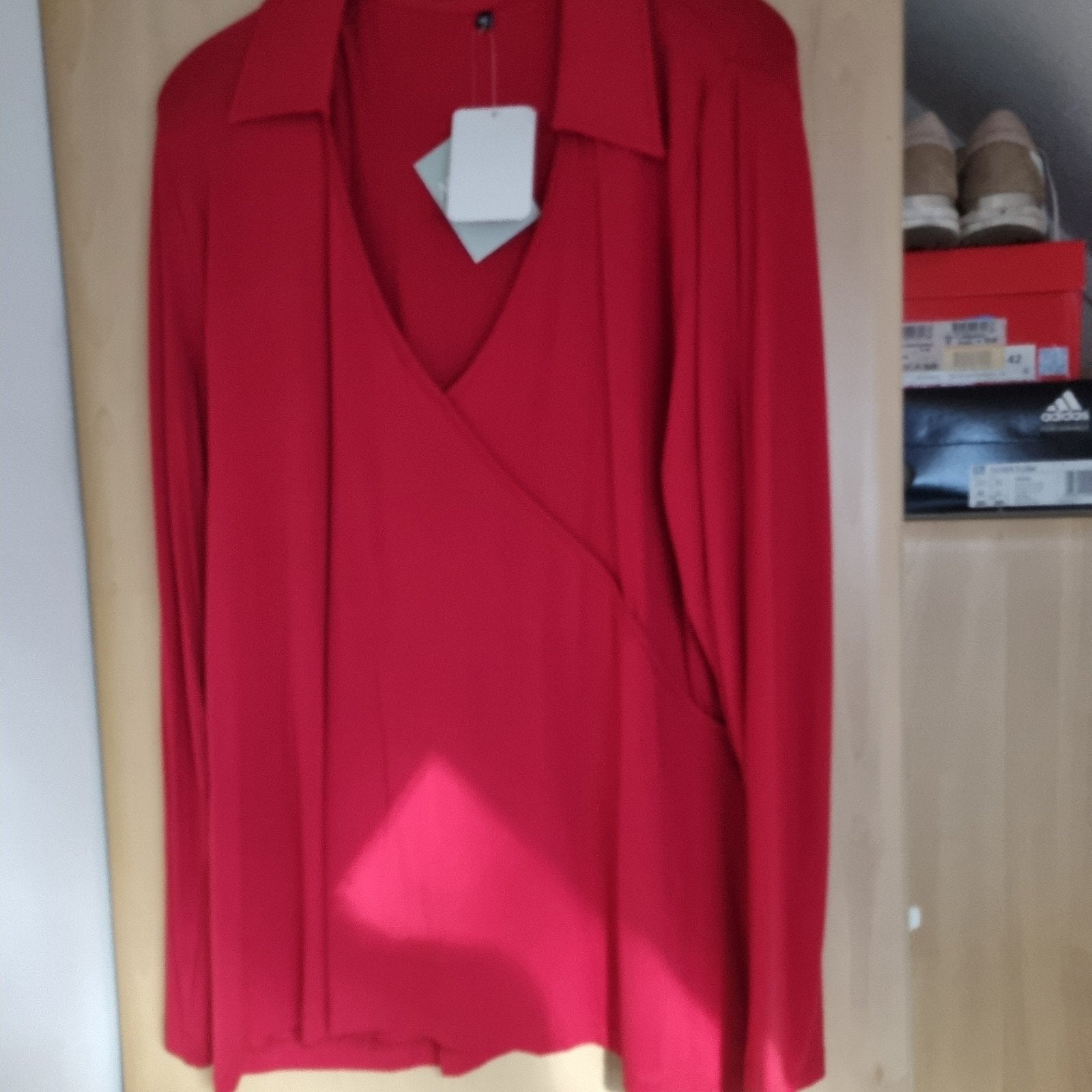 Nieuw rood shirt met lange mouwen, maat 48, Kleding | Dames, Grote Maten, Ophalen of Verzenden, Nieuw, Rood, Blouse of Tuniek