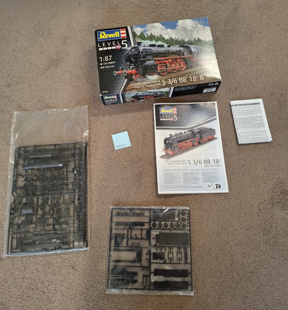 Revell stoomloc H0 BR 18 nieuw bouwpakket, Hobby en Vrije tijd, Modeltreinen | H0, Overige merken, Locomotief, Gelijkstroom of Wisselstroom